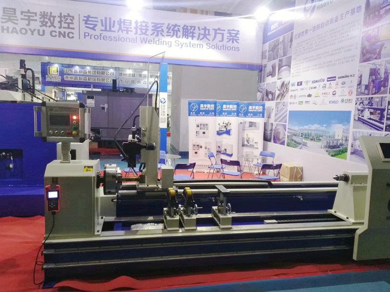 Mesin kimpalan silinder hidraulik 5axis 5axis hydraulic cylinder welding machine